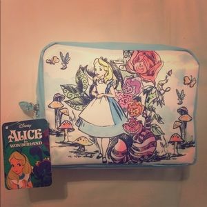 NWT Alice In Wonderland Cosmetic Bag